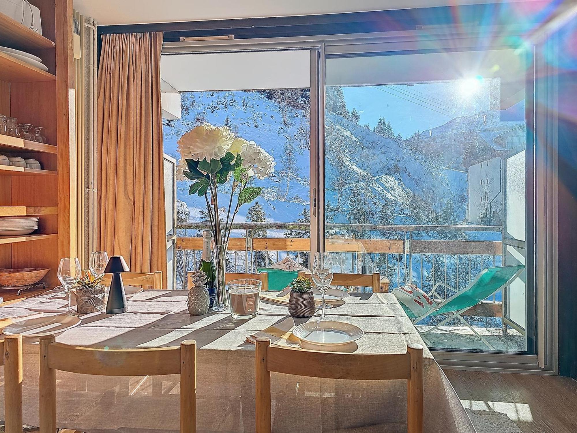Apartment 1650 Mountain View - Snow Front 2s01 *