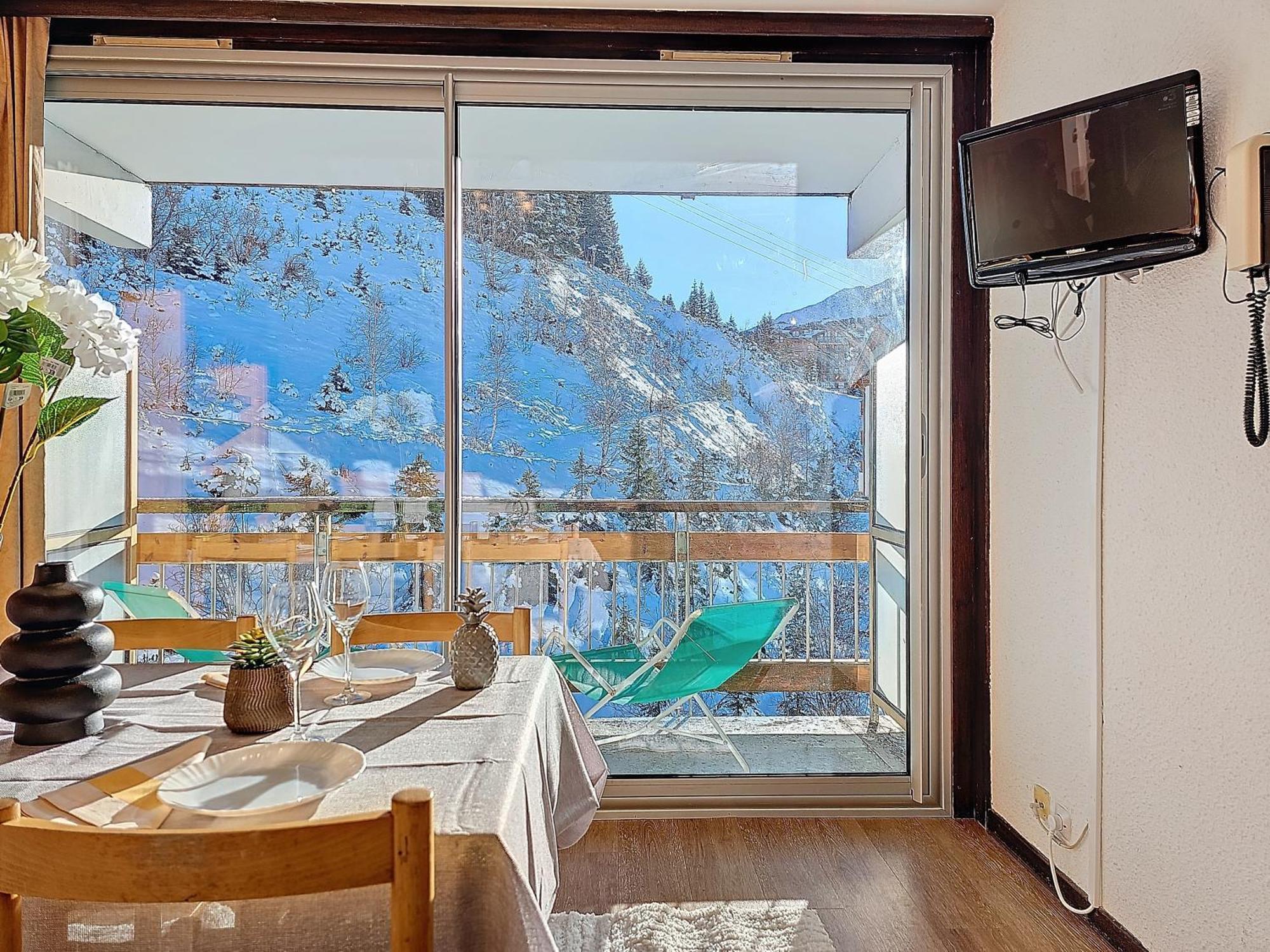 Apartment 1650 Mountain View - Snow Front 2s01