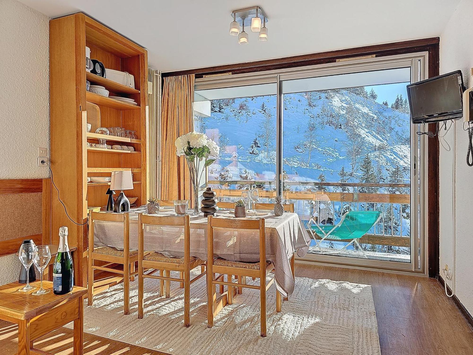 1650 Mountain View - Snow Front 2s01 Apartment