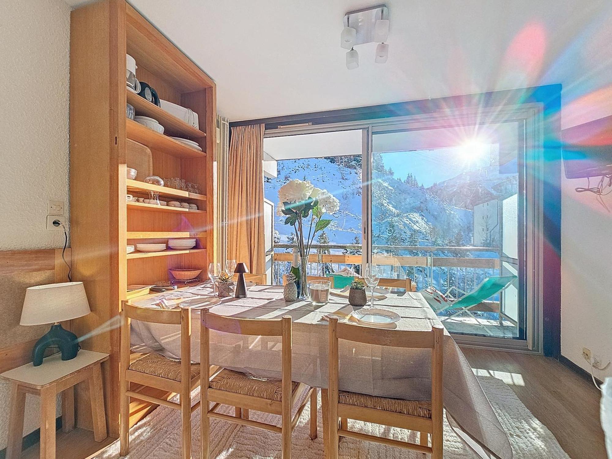 1650 Mountain View - Snow Front 2s01 Apartment