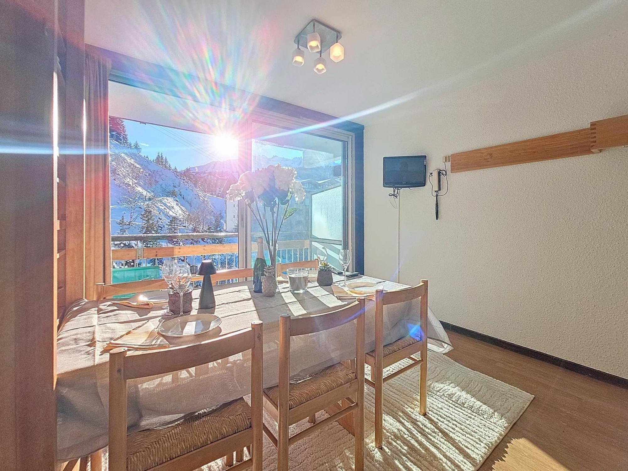1650 Mountain View - Snow Front 2s01 Apartment